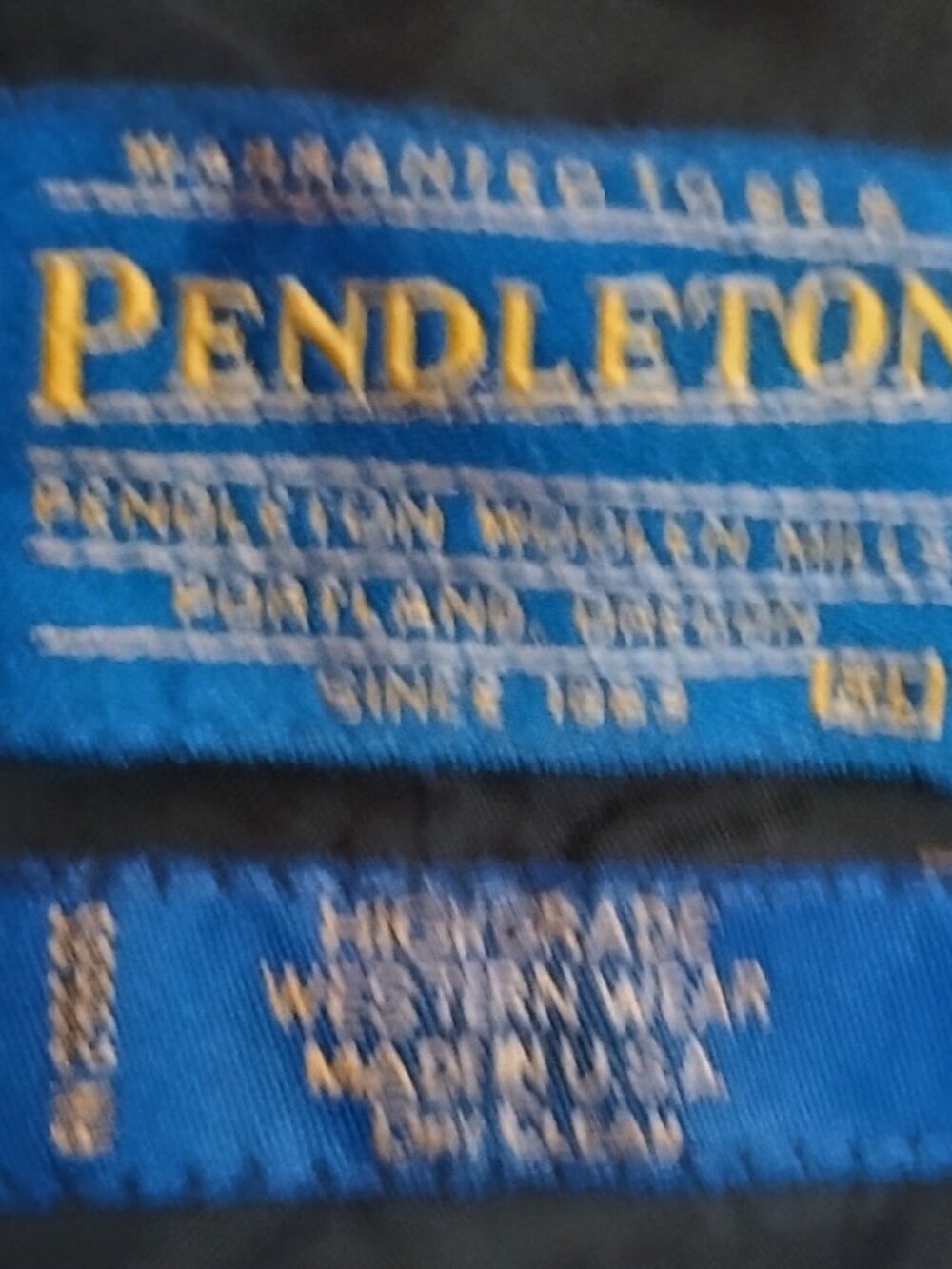 Vintage Pendleton men's Aztec pattern jacket - Picture 3 of 3